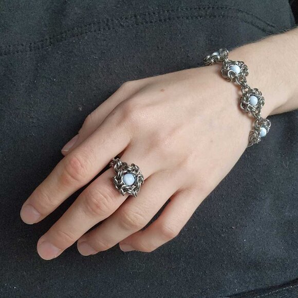 Vintage Medieval style light blue Romanov chainmail ring ✦ size 7 ✦ - Picture 7 of 9